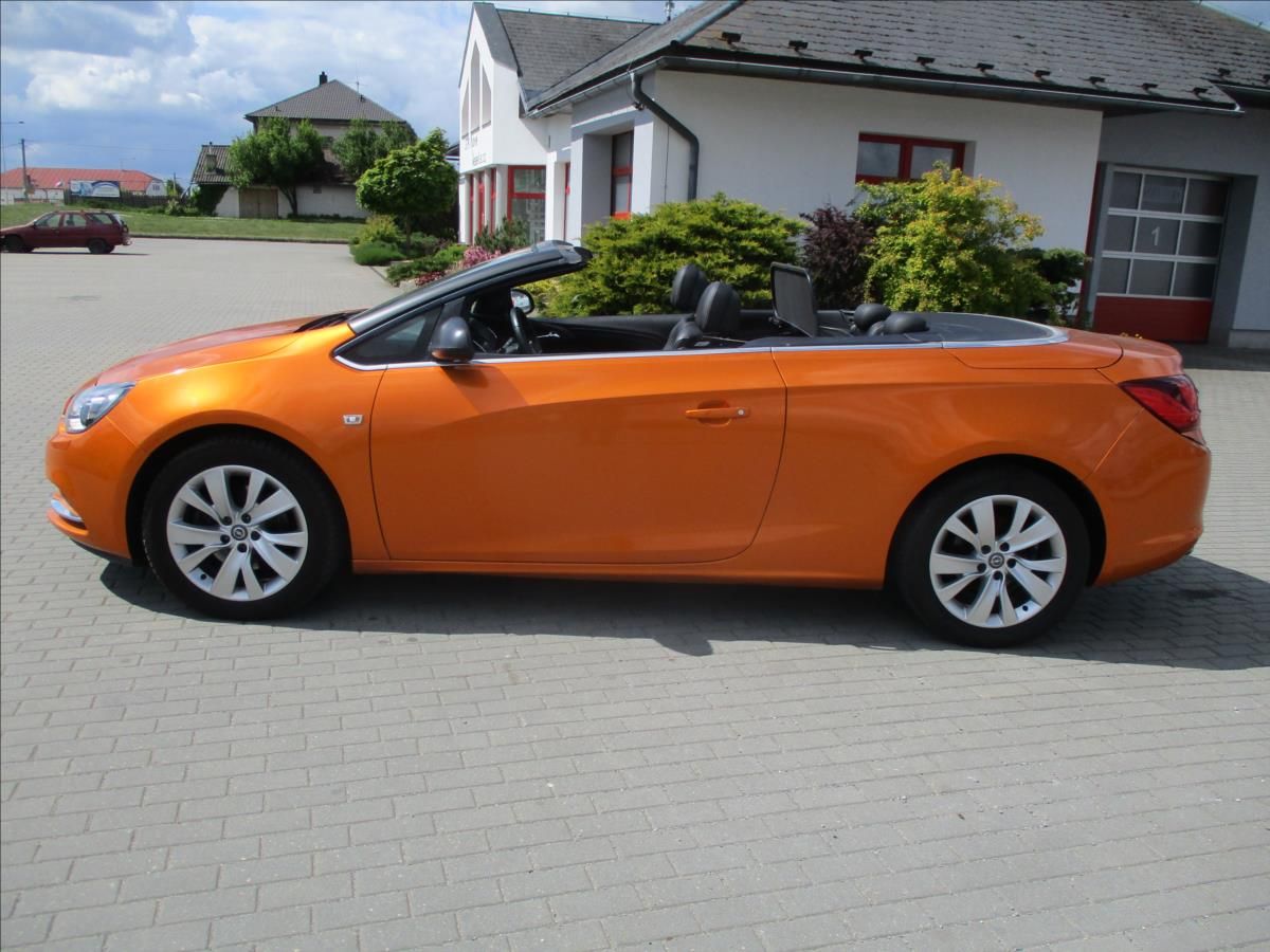 Opel Cascada, 1,6 TURBO 125kw Cosmo LED viny - fotka 2