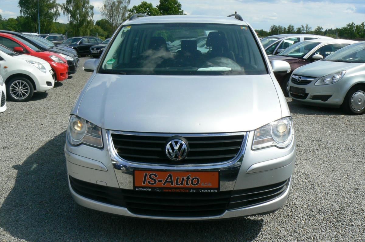 Volkswagen Touran, 1,9 TDi  TREND- SERVISOVÁNO - fotka 3