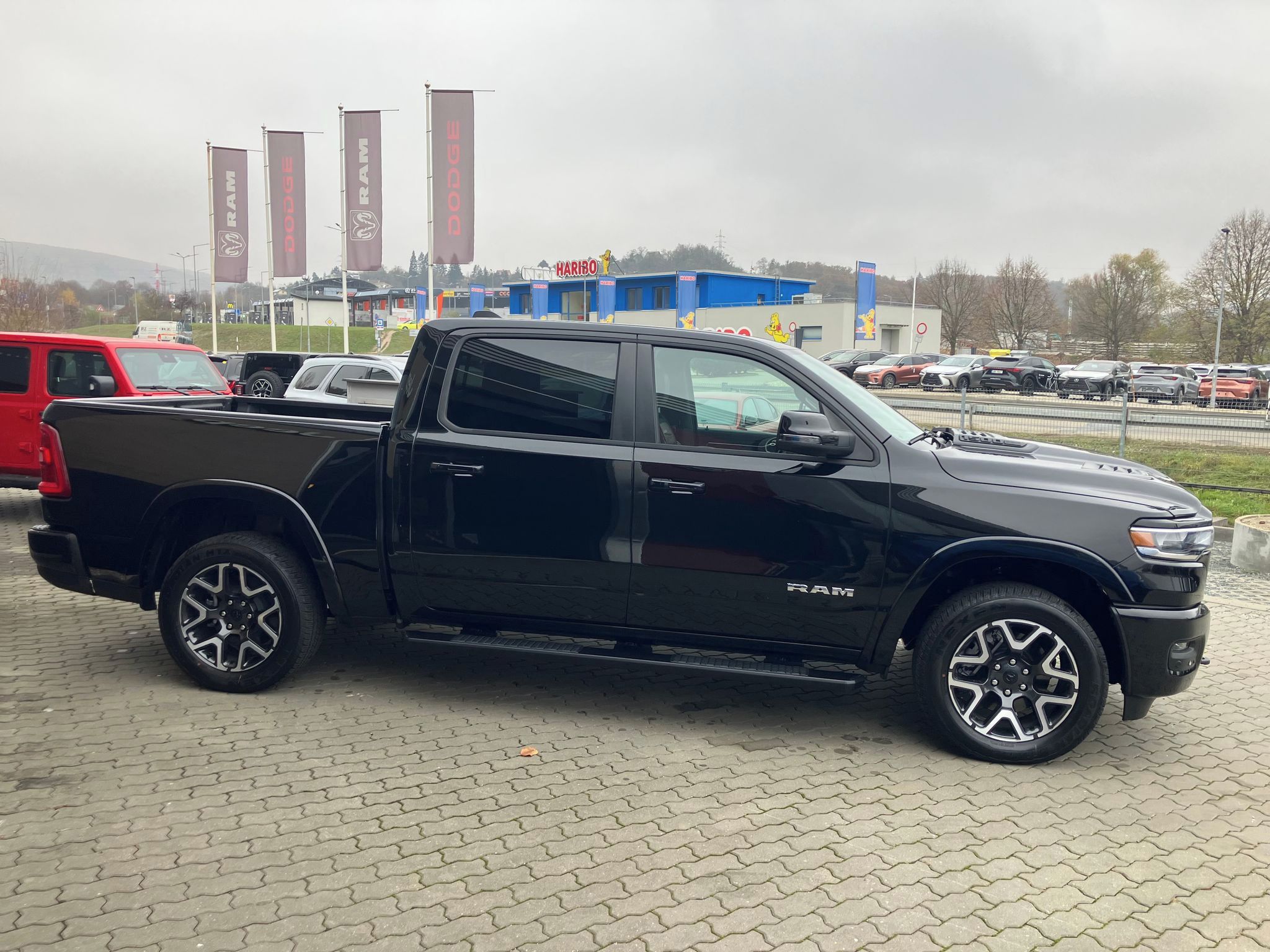 RAM 1500, 3.0 I6 LPG 426k LARAMIE SPORT - fotka 3