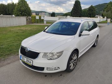 2.0TSi-DSG-147kW-serviska-kola