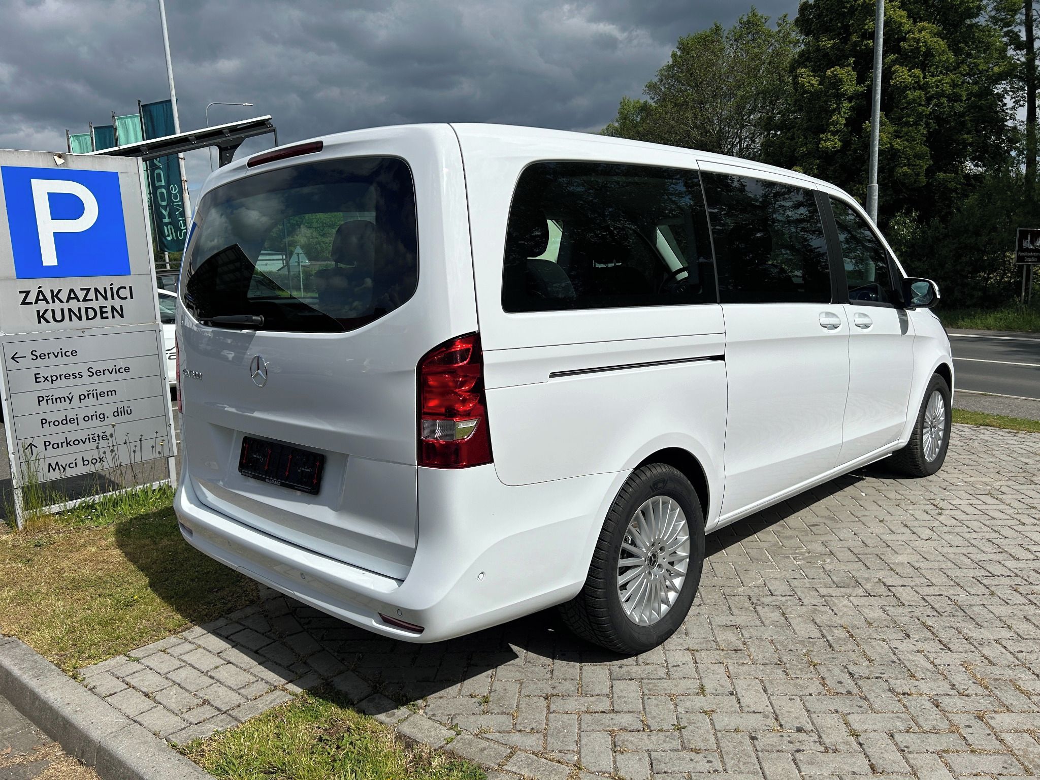 Mercedes-Benz EQV, 300 L - fotka 5