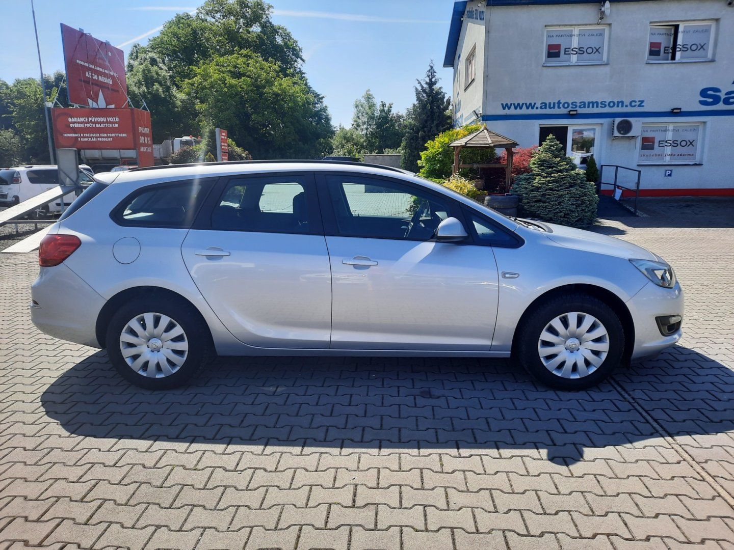 Opel Astra, SPORTS TOURER 1,6 CDTi 81kW - fotka 4
