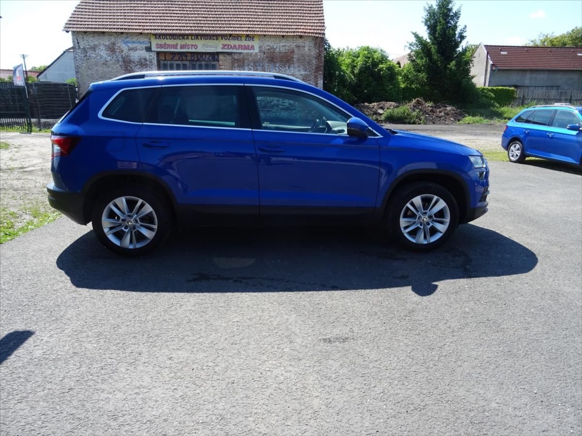Škoda Karoq, 1,0 TSi Business  85 kW - fotka 3
