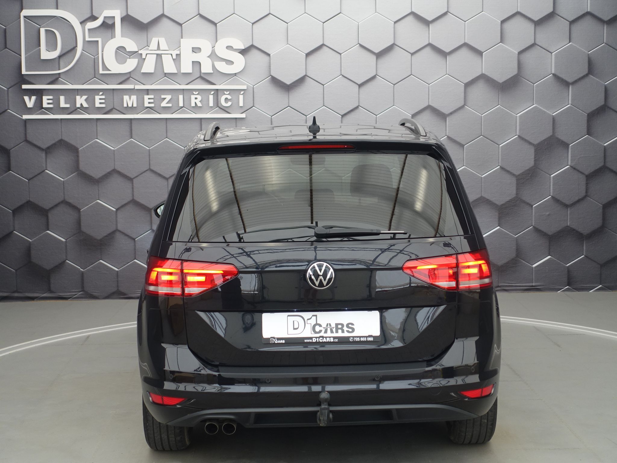 Volkswagen Touran, 2.0 TDi, DSG, LED SVĚTLA - fotka 4
