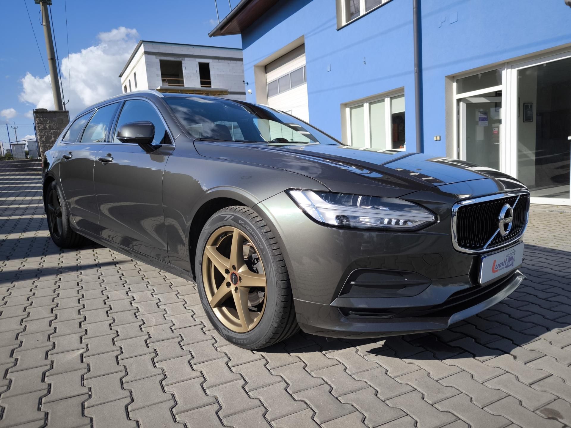 Volvo V90, 2.0 D3 Momentum Pro - fotka 3
