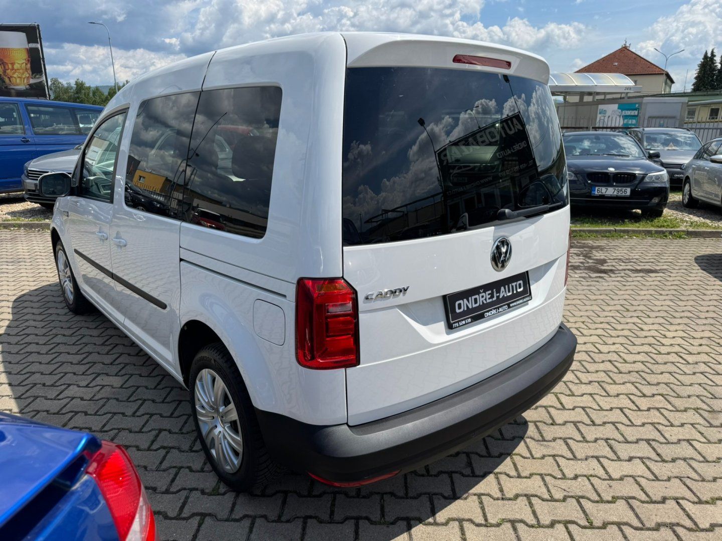 Volkswagen Caddy, 1,0 TSI 75 KW KM 1. MAJ - fotka 3