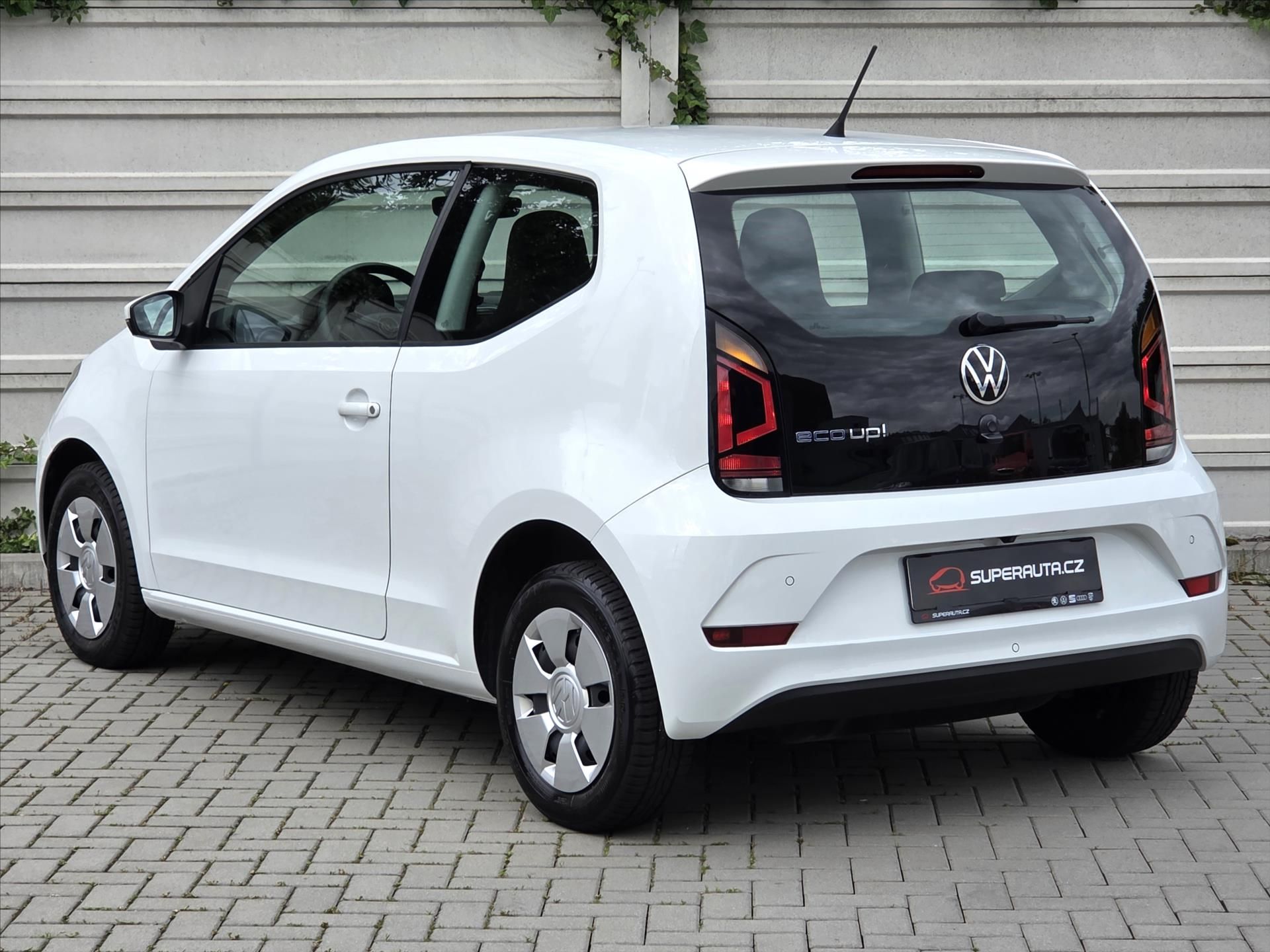 Volkswagen Up!, 1,0 Eco CNG 50kW DPH ČR 1.maj - fotka 4