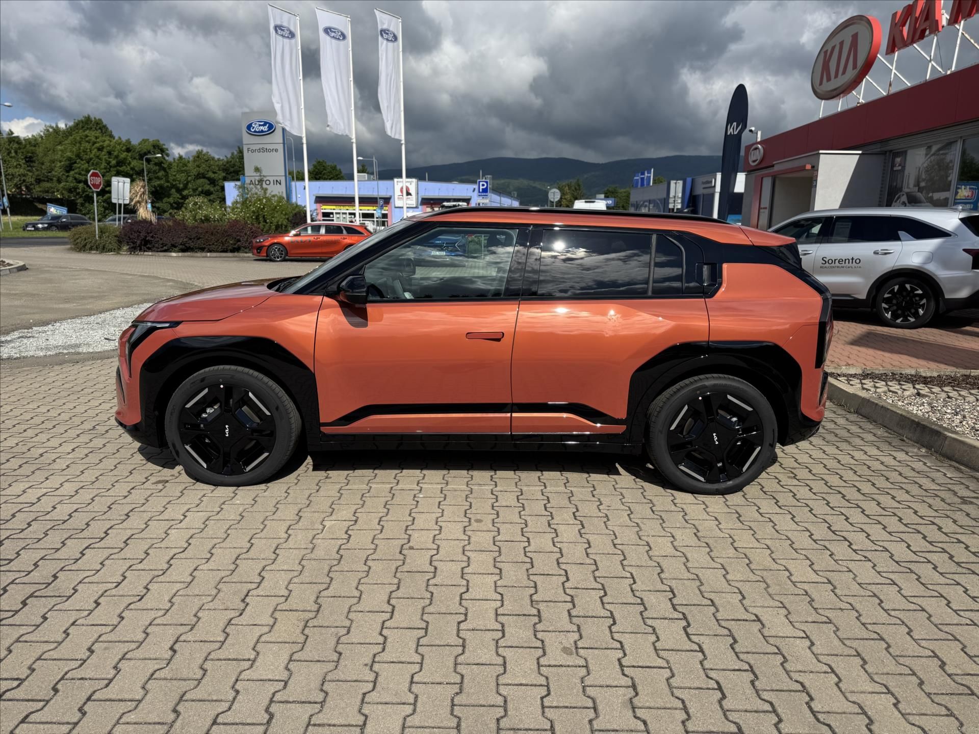 Kia EV3, GT-LINE+ADAS 150kW SKLADEM - fotka 4