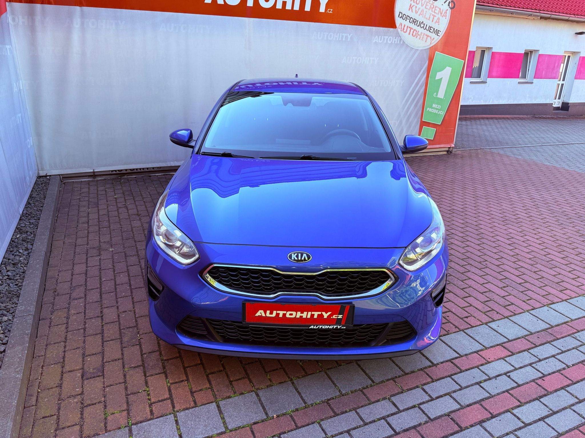 Kia Cee´d, 1.4 T-GDi Exclusive Aut., ČR - fotka 2