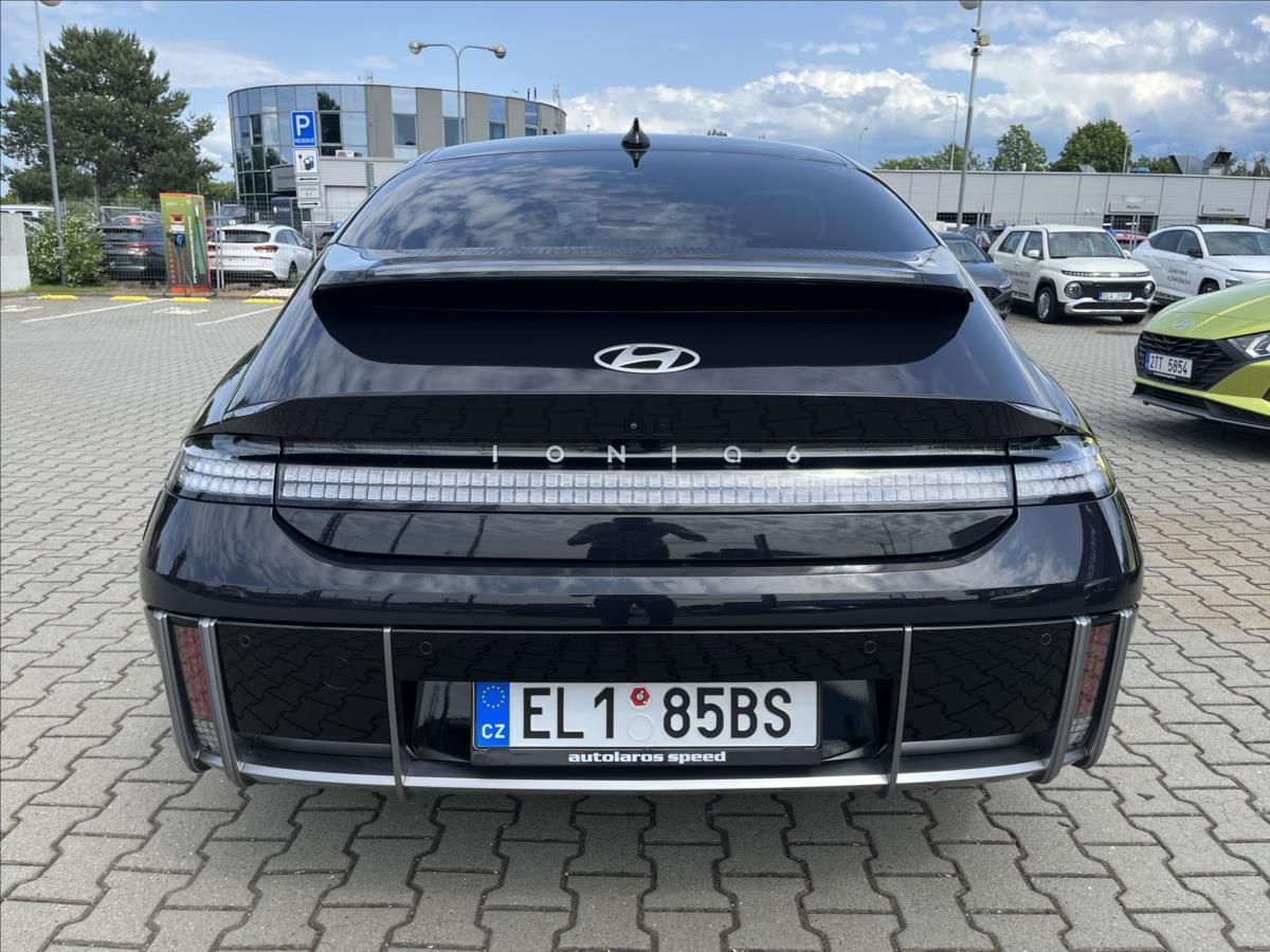 Hyundai Ioniq 6, POWER 77 kWh 239kW Style 4x4 - fotka 5