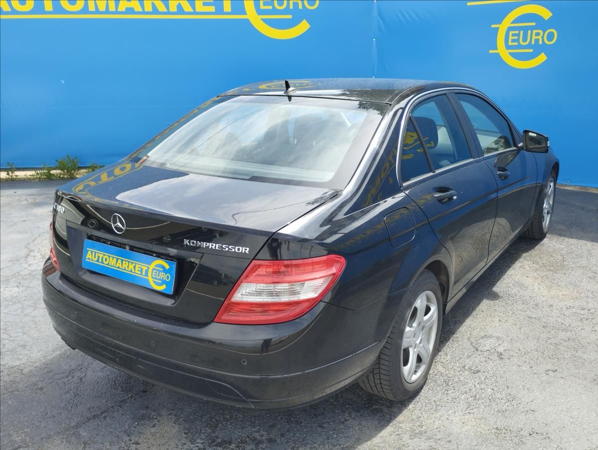 Mercedes-Benz Třídy C, 1,8 C180 115KW - fotka 4