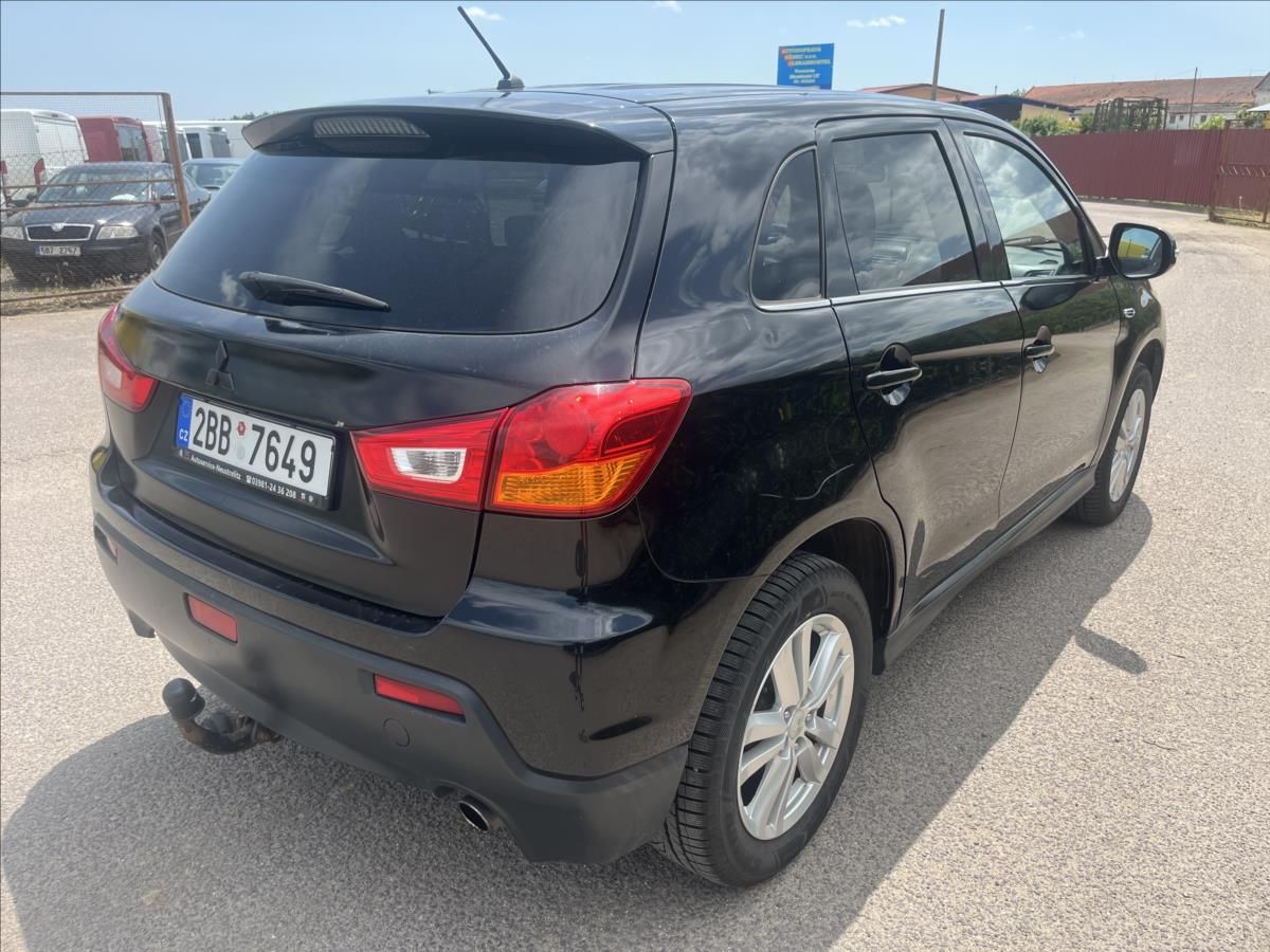 Mitsubishi ASX, 1,6 MIVEC KLIMA TAŽNÉ ALU - fotka 6