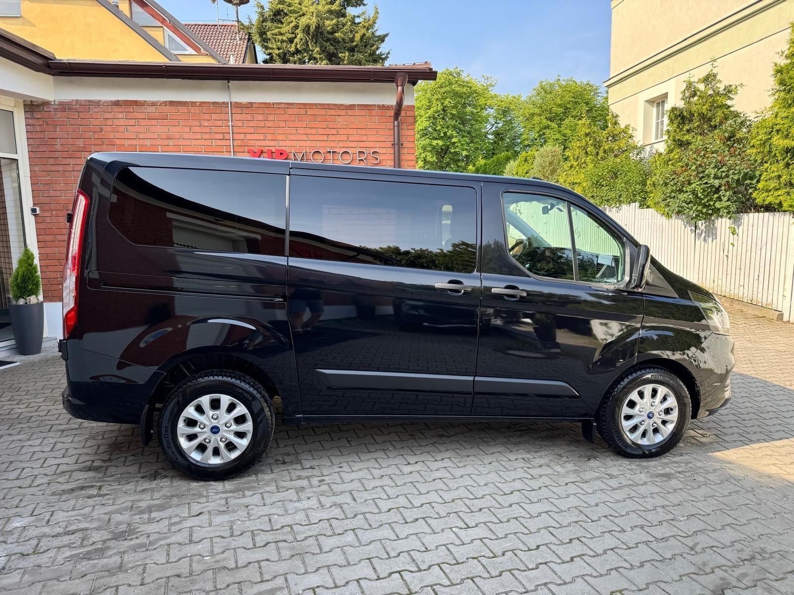 Ford Transit Custom, 20D-8 míst-AUTOMAT - fotka 6