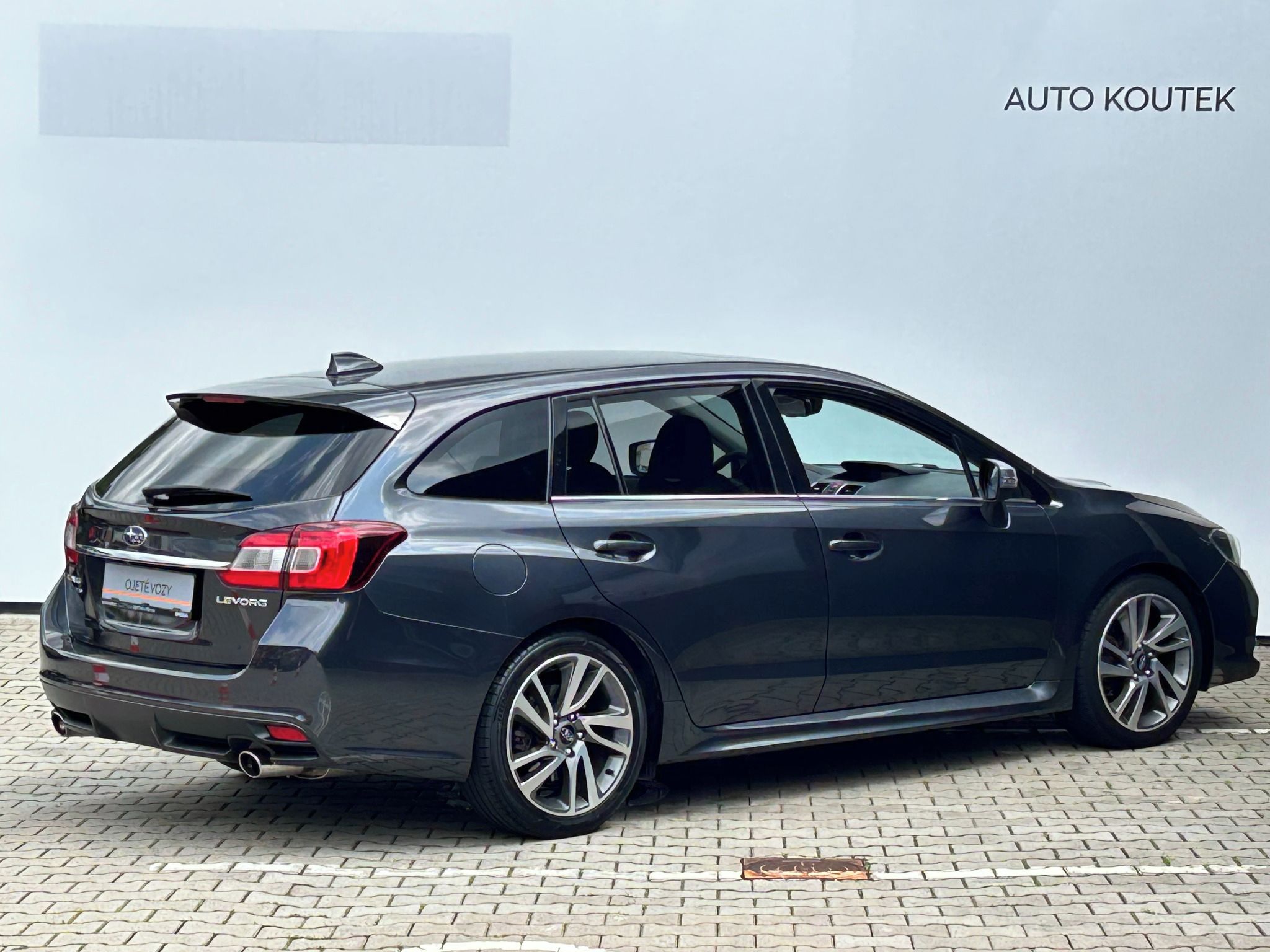 Subaru Levorg, 1.6GT-S 170PS servisní kniha - fotka 3