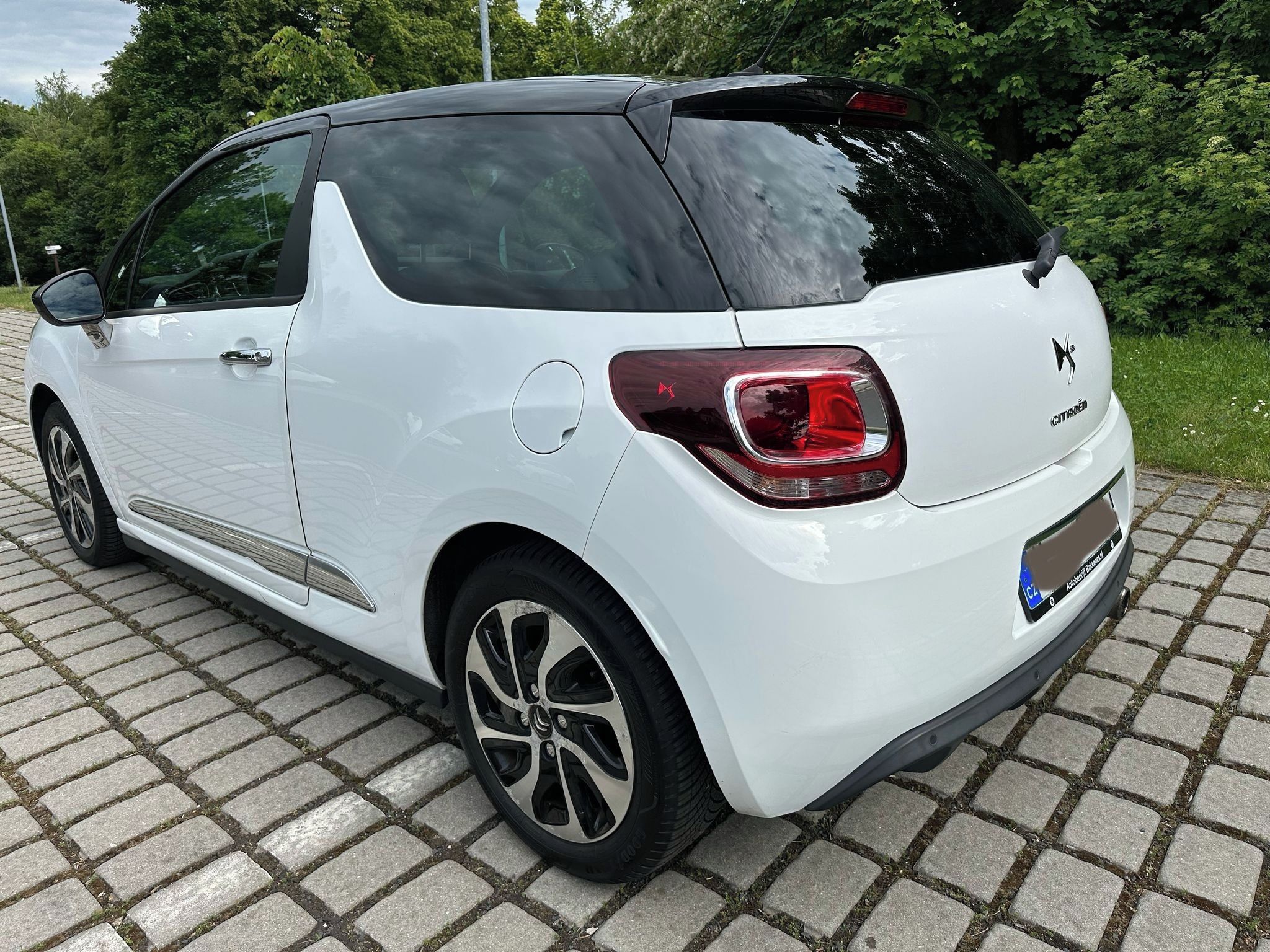 Citroën DS3, 1,6 HDi 68 kW - fotka 2