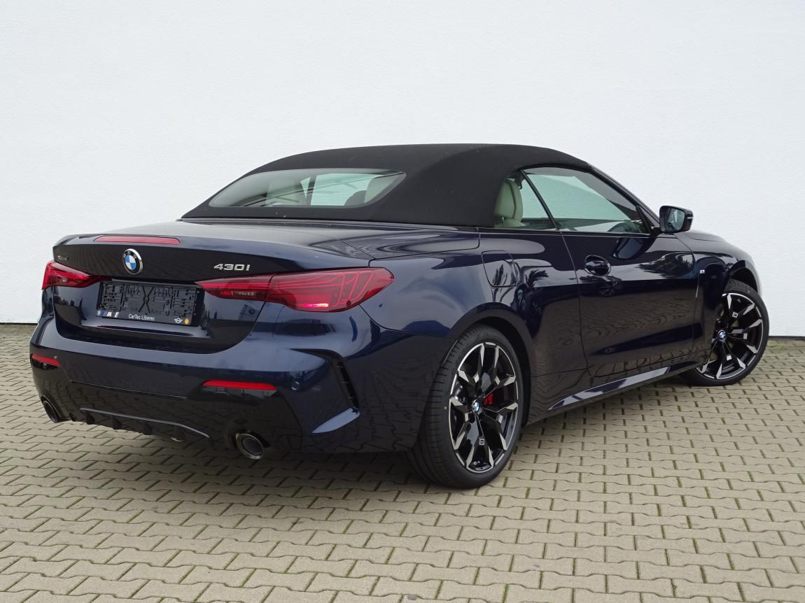 BMW Řada 4, 430i xDrive Convertible - fotka 3