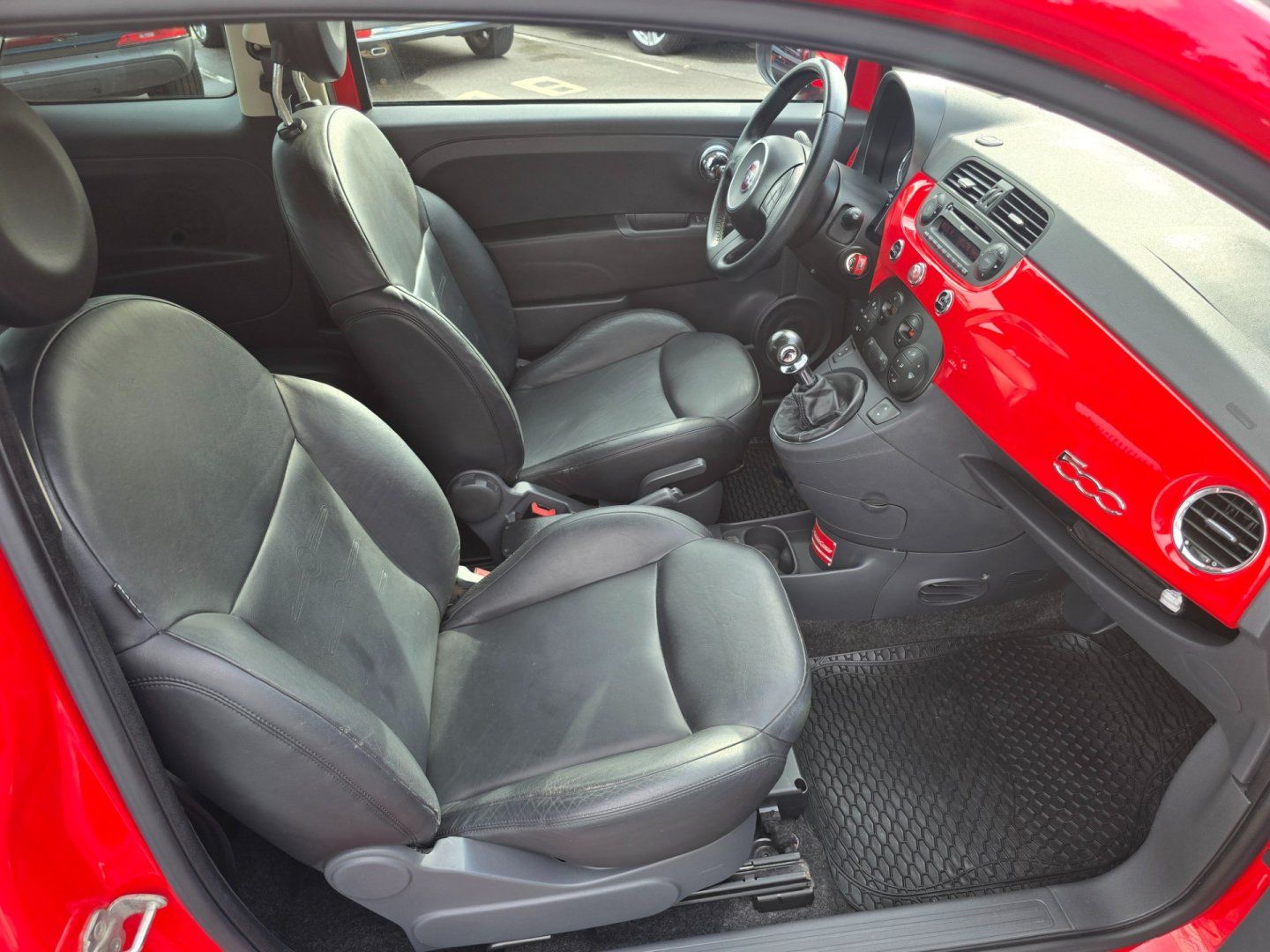 Fiat 500, 1.4i/Edice Rosso Corsa/1.MAJ - fotka 6