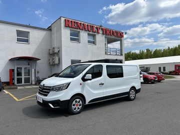 CREW VAN L2H1 150k RED 6 míst