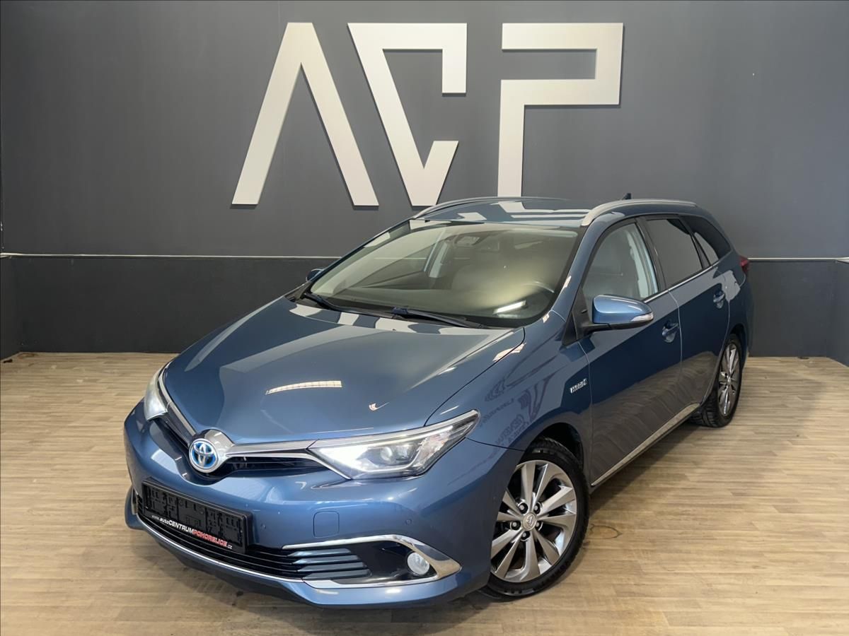 Toyota Auris, 1,8 Hybrid e-CVT Executive