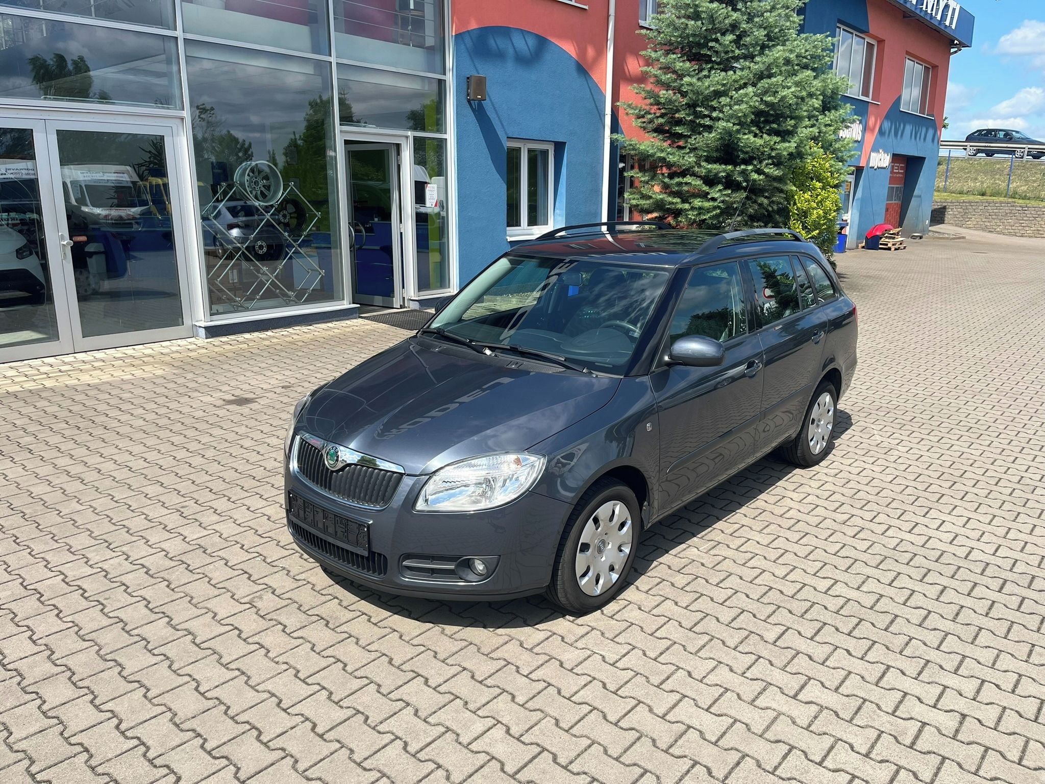 Škoda Fabia, COMBI 1,4 16v, 63kW - fotka 2