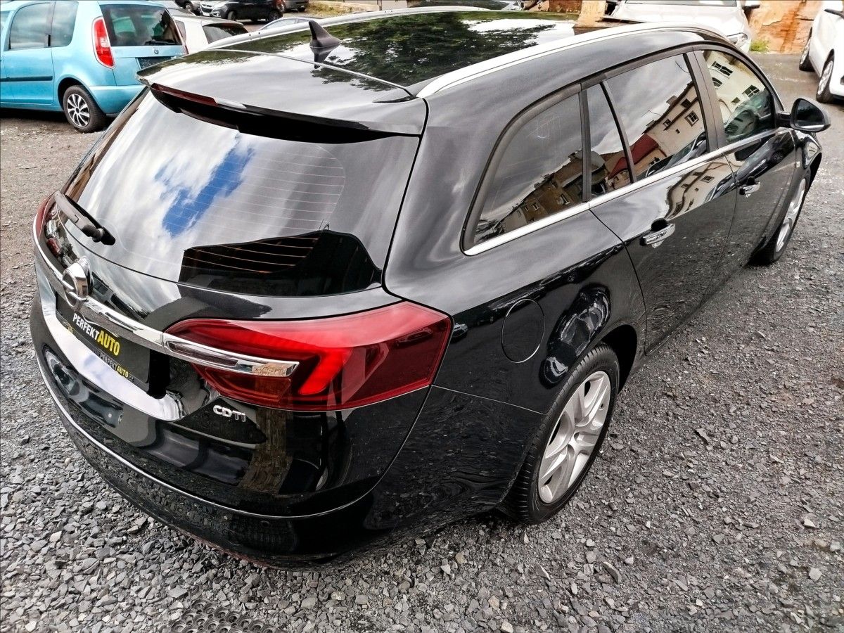 Opel Insignia, 2,0 CDTi 120kW, VELICE PĚKNÝ - fotka 5