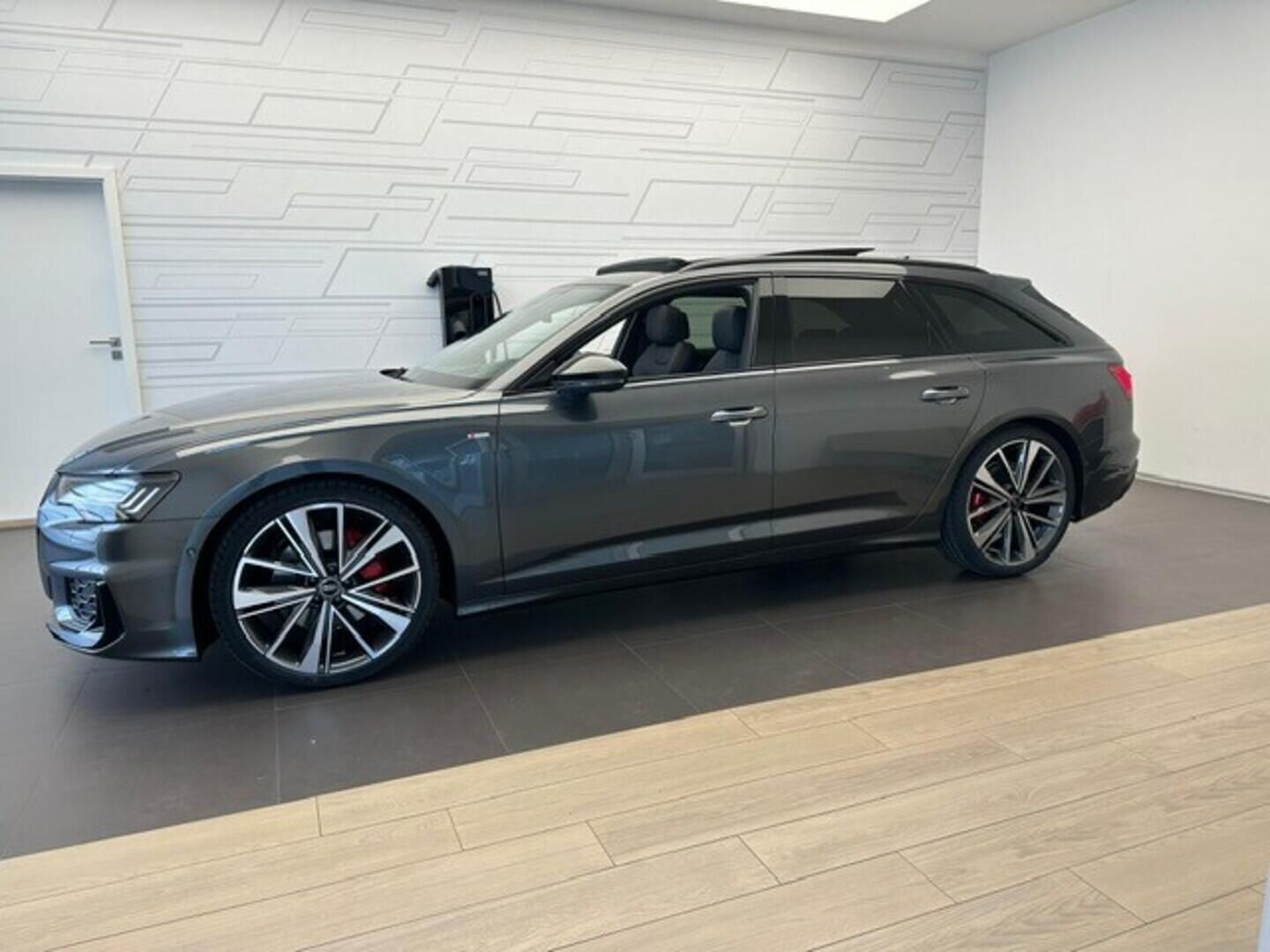 Audi A6 Avant, Competition Edition quattro 50 - fotka 3
