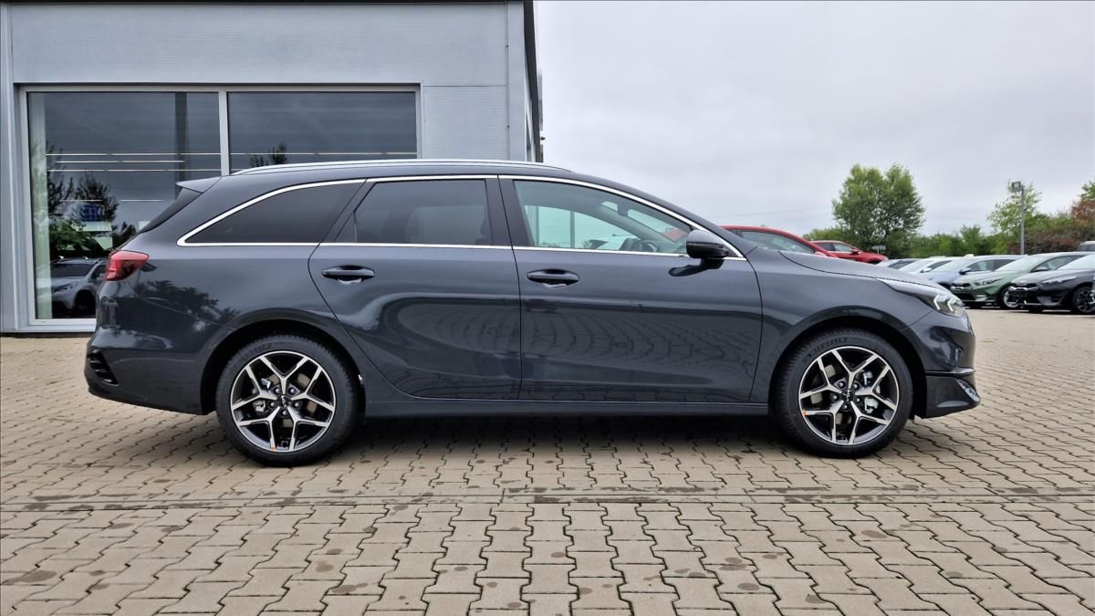 Kia Cee´d, 1,5 SW T-GDi TOP - fotka 4
