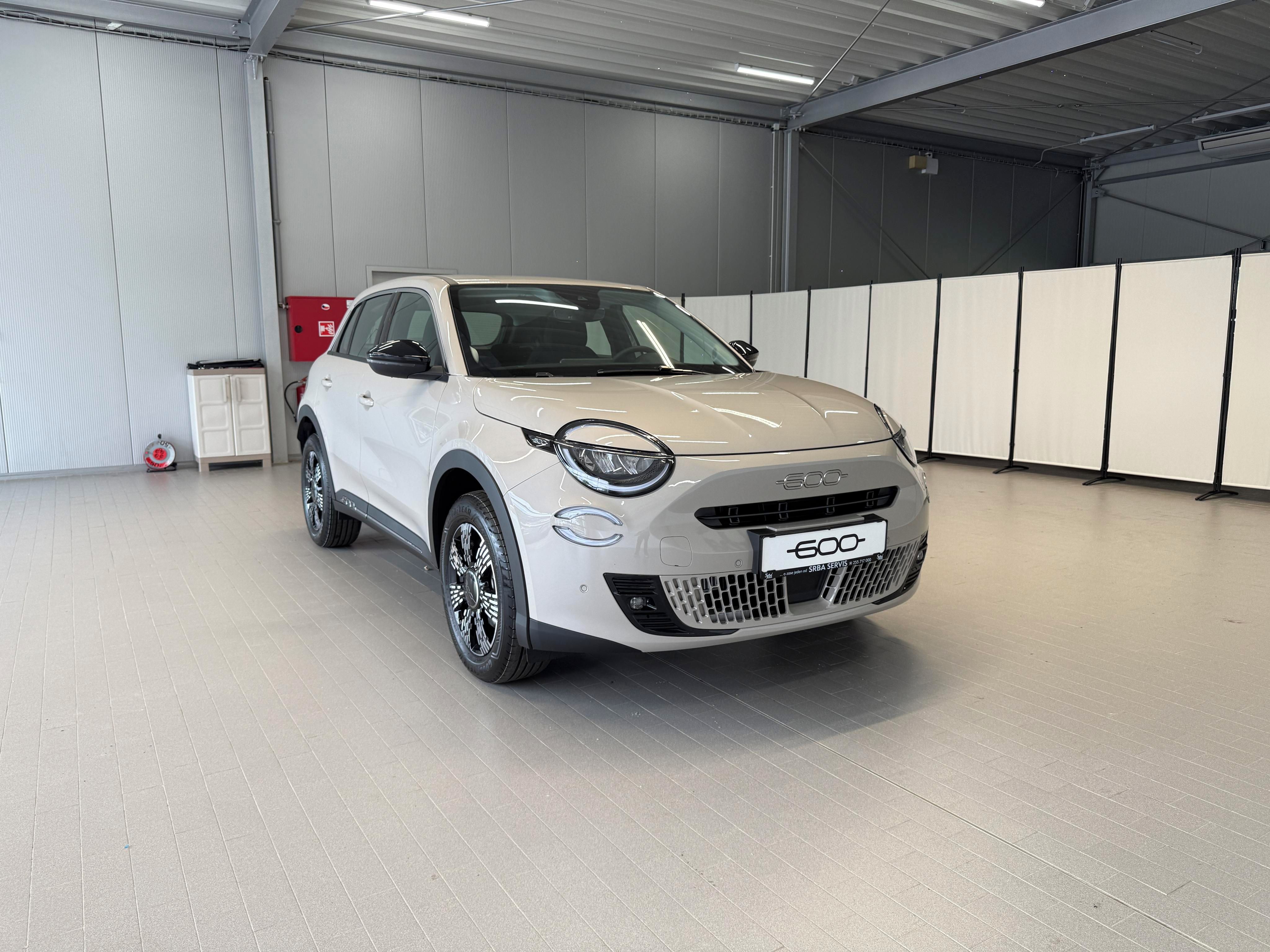 Fiat 600, 1.2 Turbo Hybrid 110k MHEV eDC - fotka 6