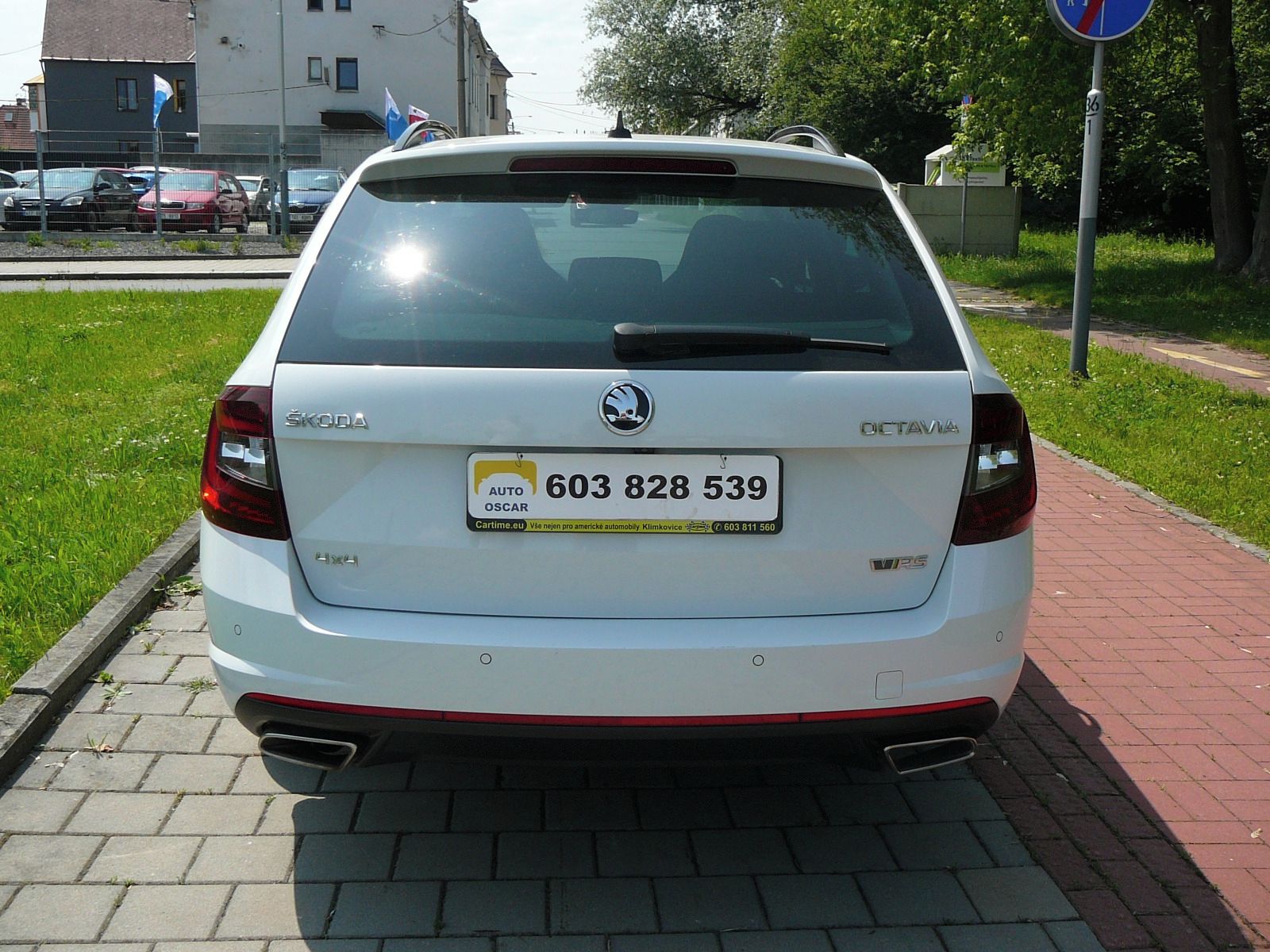 Škoda Octavia, 2.0TDi DSG RS 4X4 - fotka 5