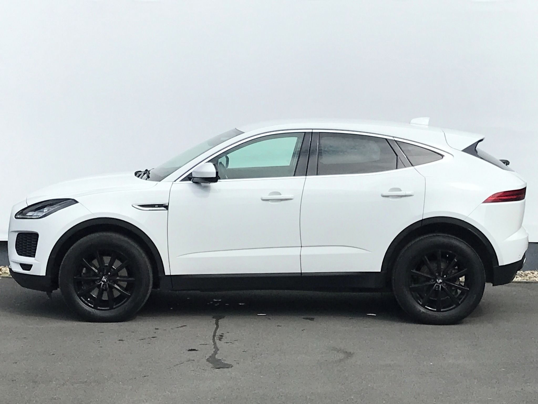 Jaguar E-Pace, 4x4 2.0TSi 147kW 8°aut. S - fotka 3