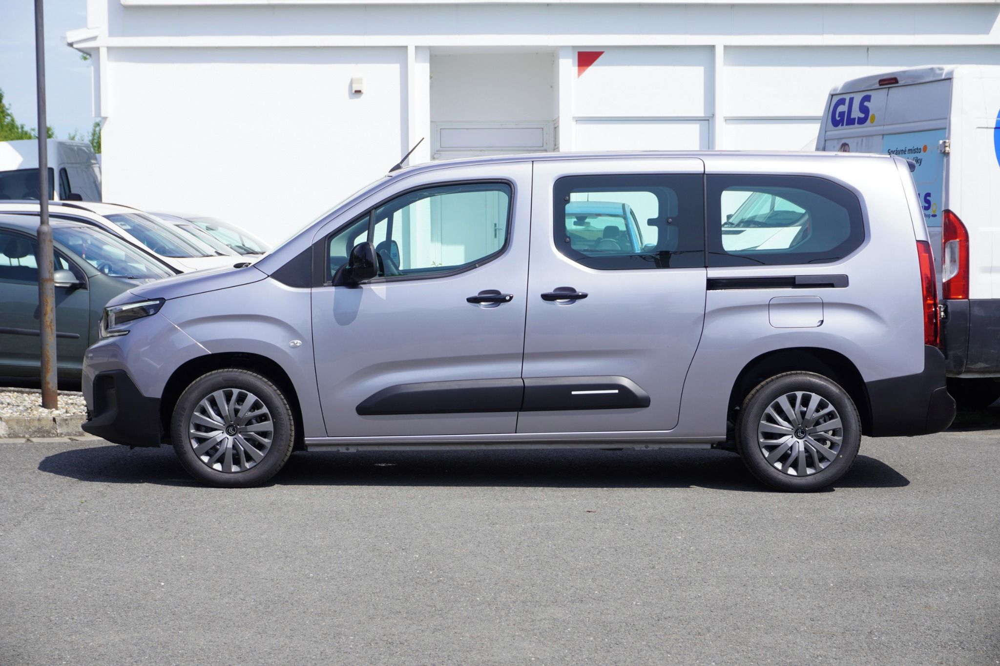 Citroën Berlingo, XL Plus 1,5BHDi 130 MAN6 - fotka 2