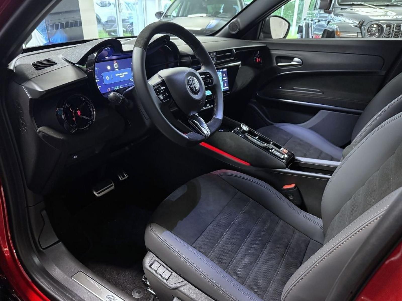 Alfa Romeo Junior, Ibrida 1.2 Turbo 145k eDCT6 - fotka 6