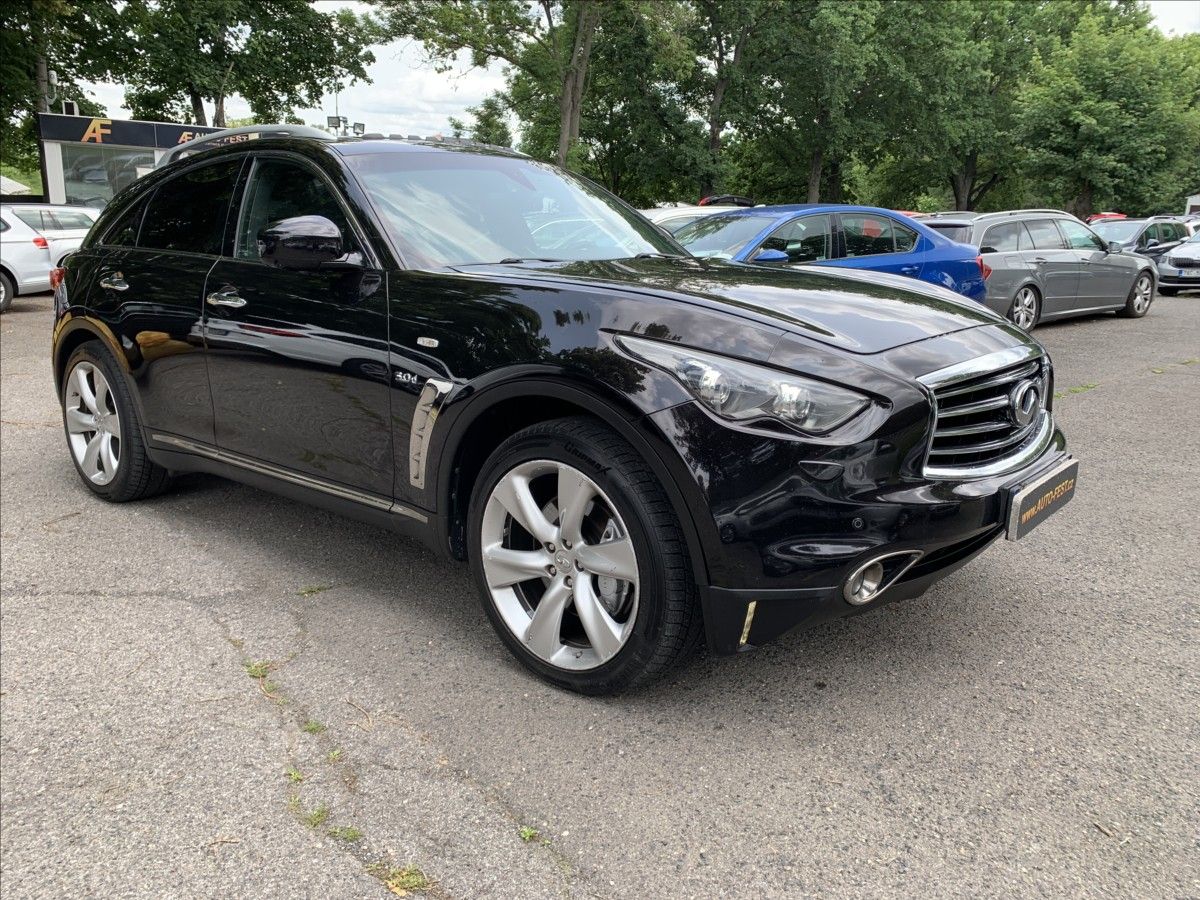 Infiniti QX70, 3,0 D - fotka 3