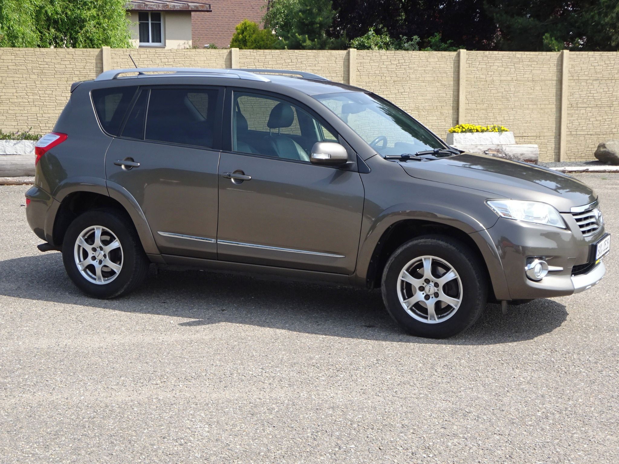 Toyota Rav4, 2.2 D-4D 4x4 (110 KW) - fotka 2