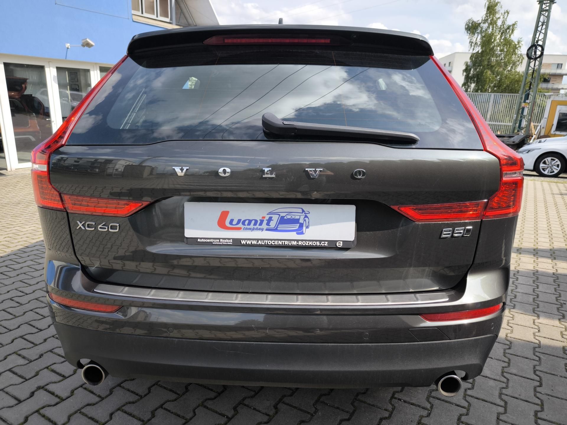 Volvo XC60, 2.0i B5 AWD Momentum Pro - fotka 6