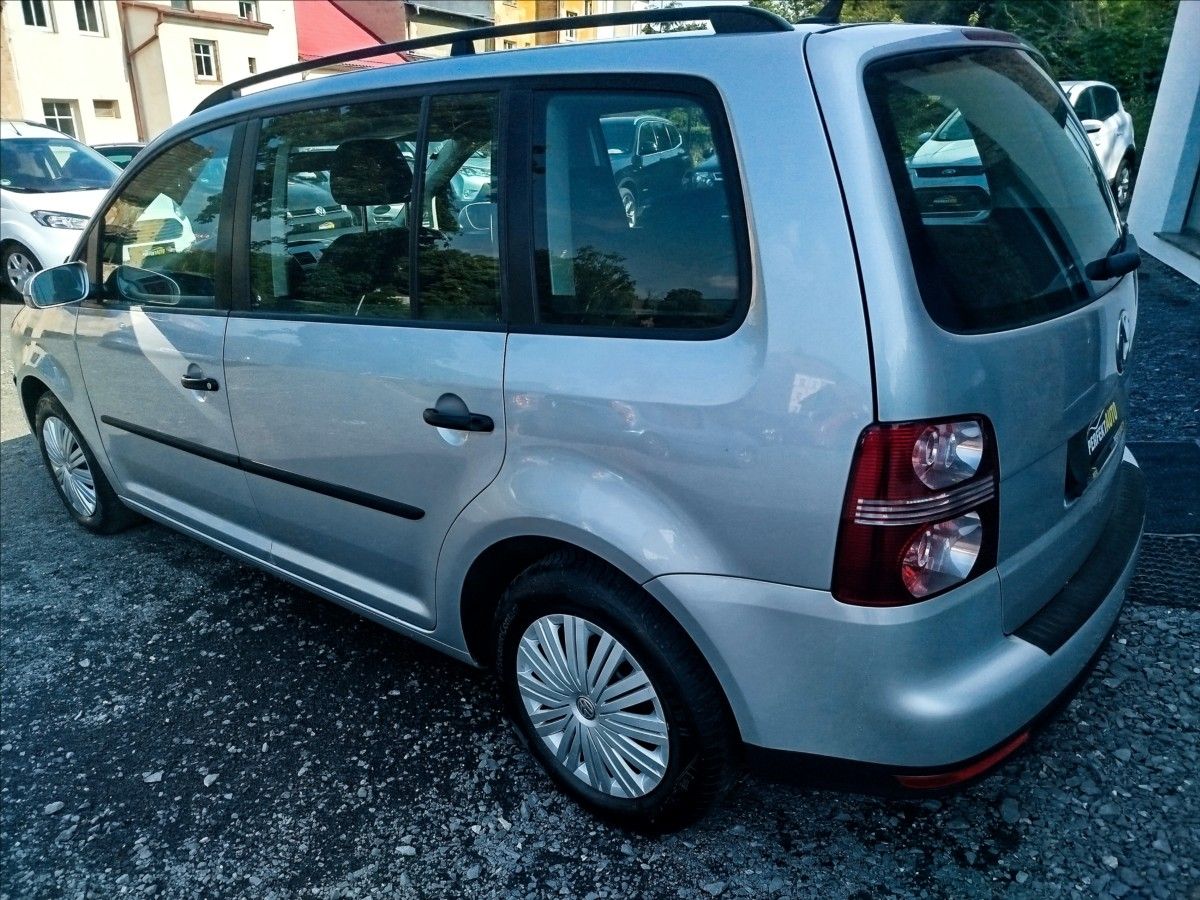 Volkswagen Touran, 1,9 TDi 77kW, 6ti kvalt - fotka 3