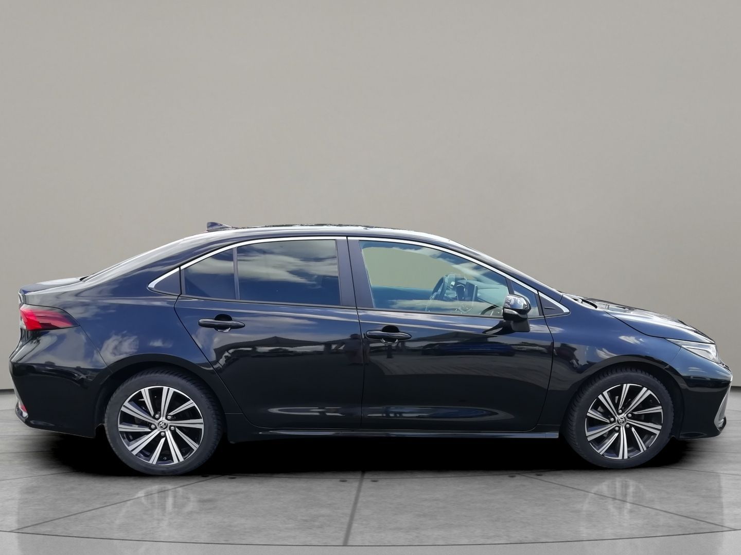 Toyota Corolla, 1,5 6MT Comfort Style Tech - fotka 3