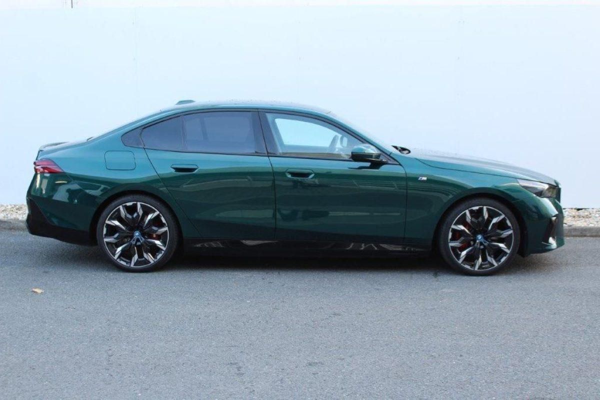 BMW i5, xDrive40 Sedan - fotka 3