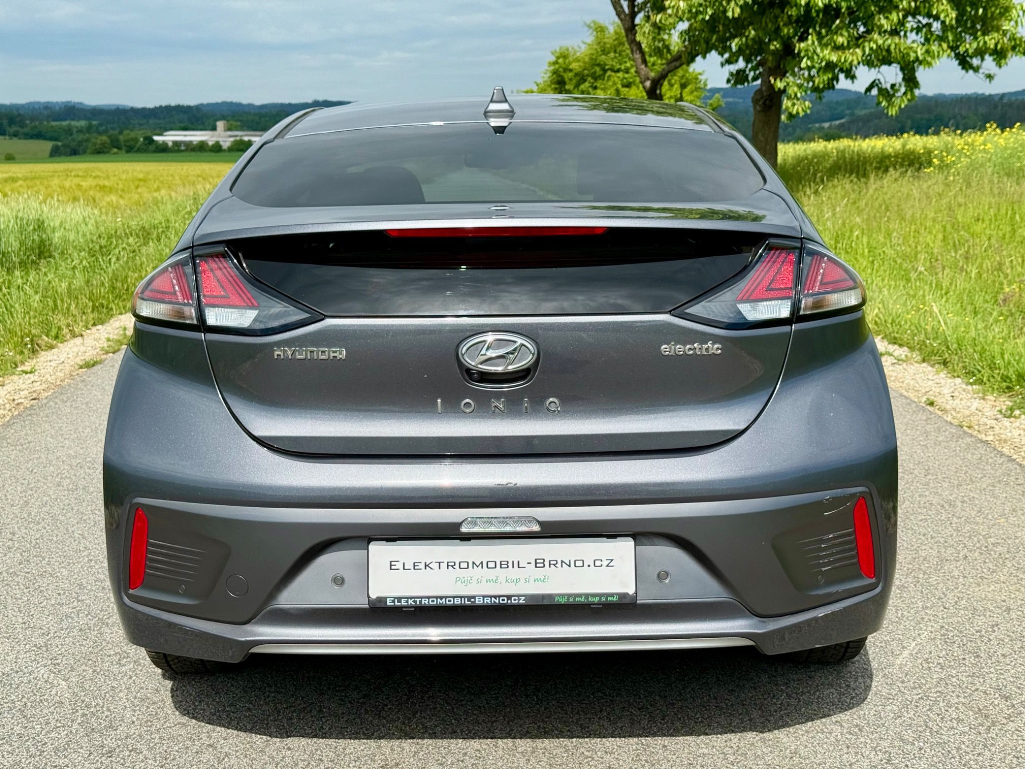 Hyundai Ioniq, 38,3 kWh,SoH 100%,TČ ,BlueLink - fotka 5