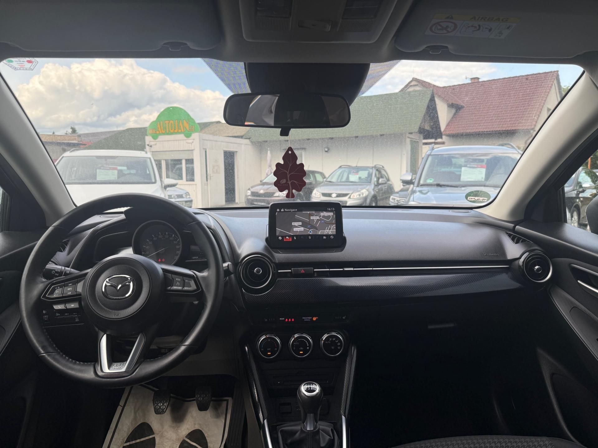 Mazda 2, 1.5 SKYACTIVE - fotka 5