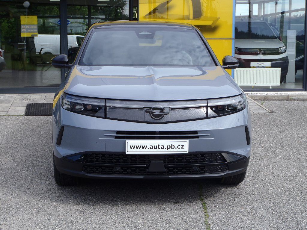 Opel Grandland, GS Hybrid 1.2T 107kW eDCT6 - fotka 2