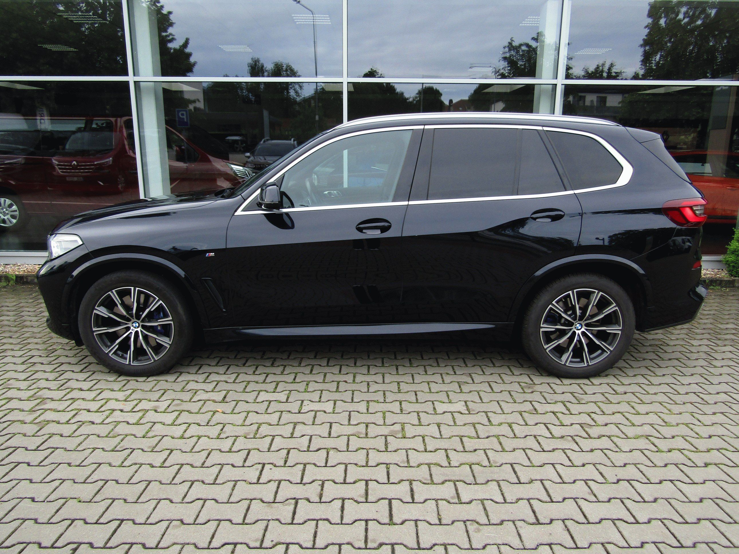 BMW X5, xDrive 40d 250 kW M Sport - fotka 4