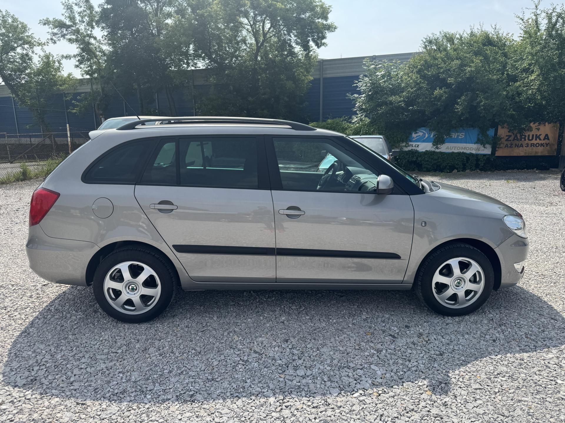 Škoda Fabia, 1.2TSi,rezervace - fotka 3
