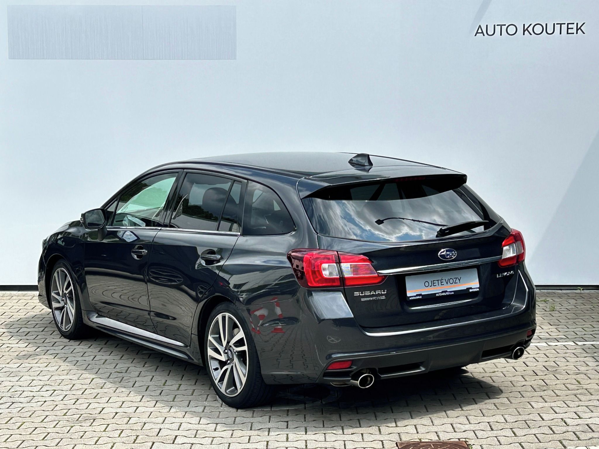 Subaru Levorg, 1.6GT-S 170PS servisní kniha - fotka 4