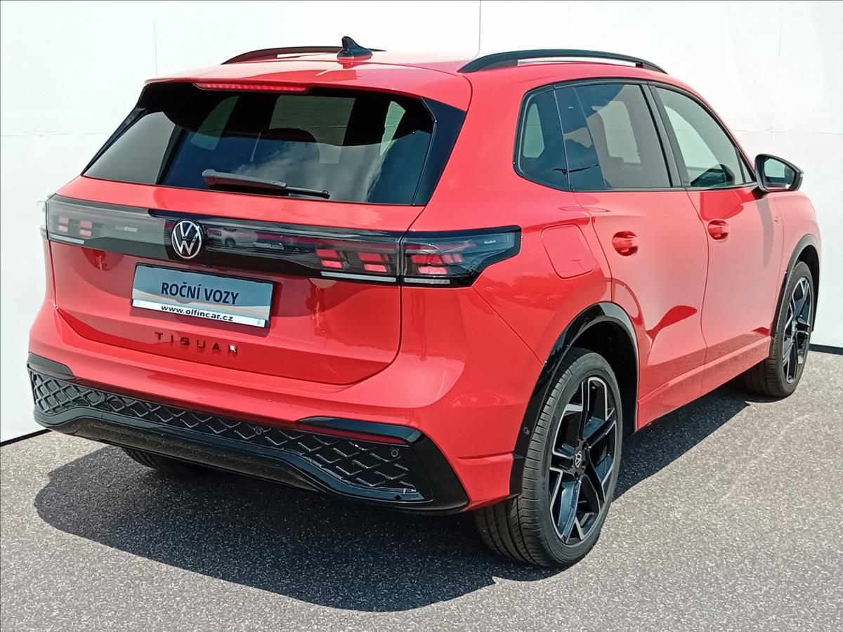 Volkswagen Tiguan, 2,0 TDi 142kW 7DSG R-LINE - fotka 2