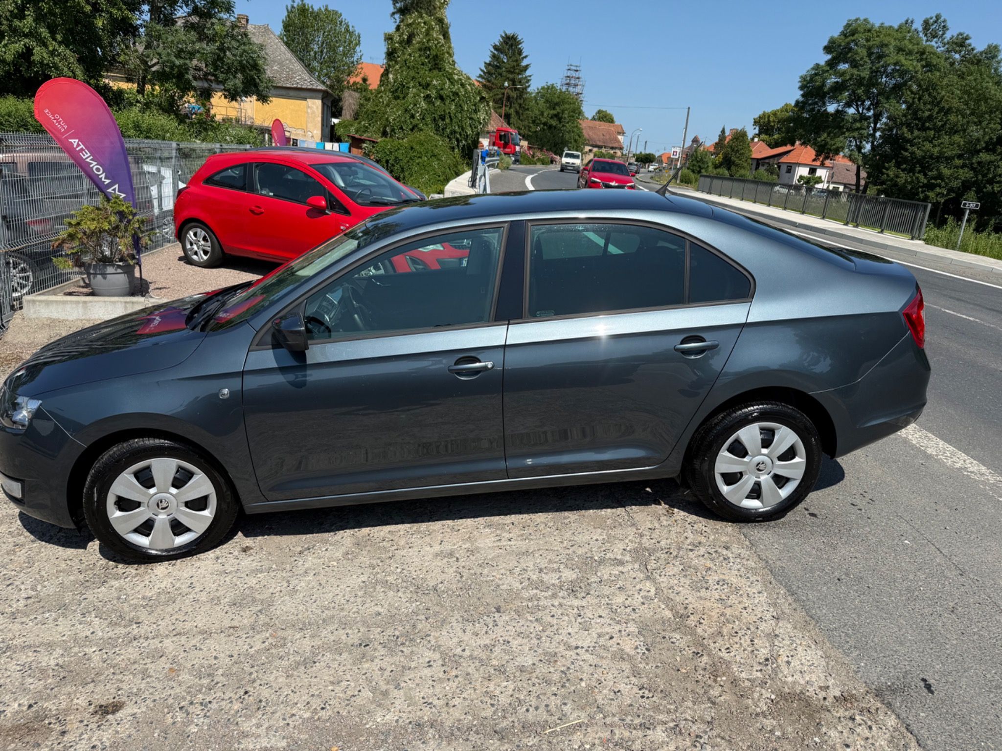 Škoda Rapid, 1.2TSI 77kW  Fresh Amb+ ČR - fotka 2
