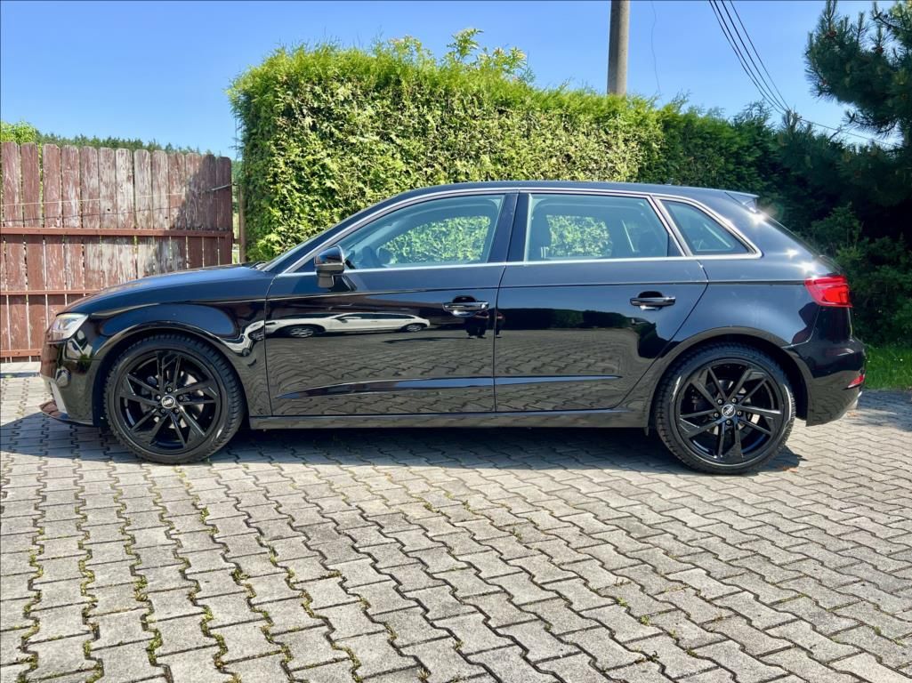Audi A3, 35 TFSi  LED  KLIMA  110kw - fotka 2