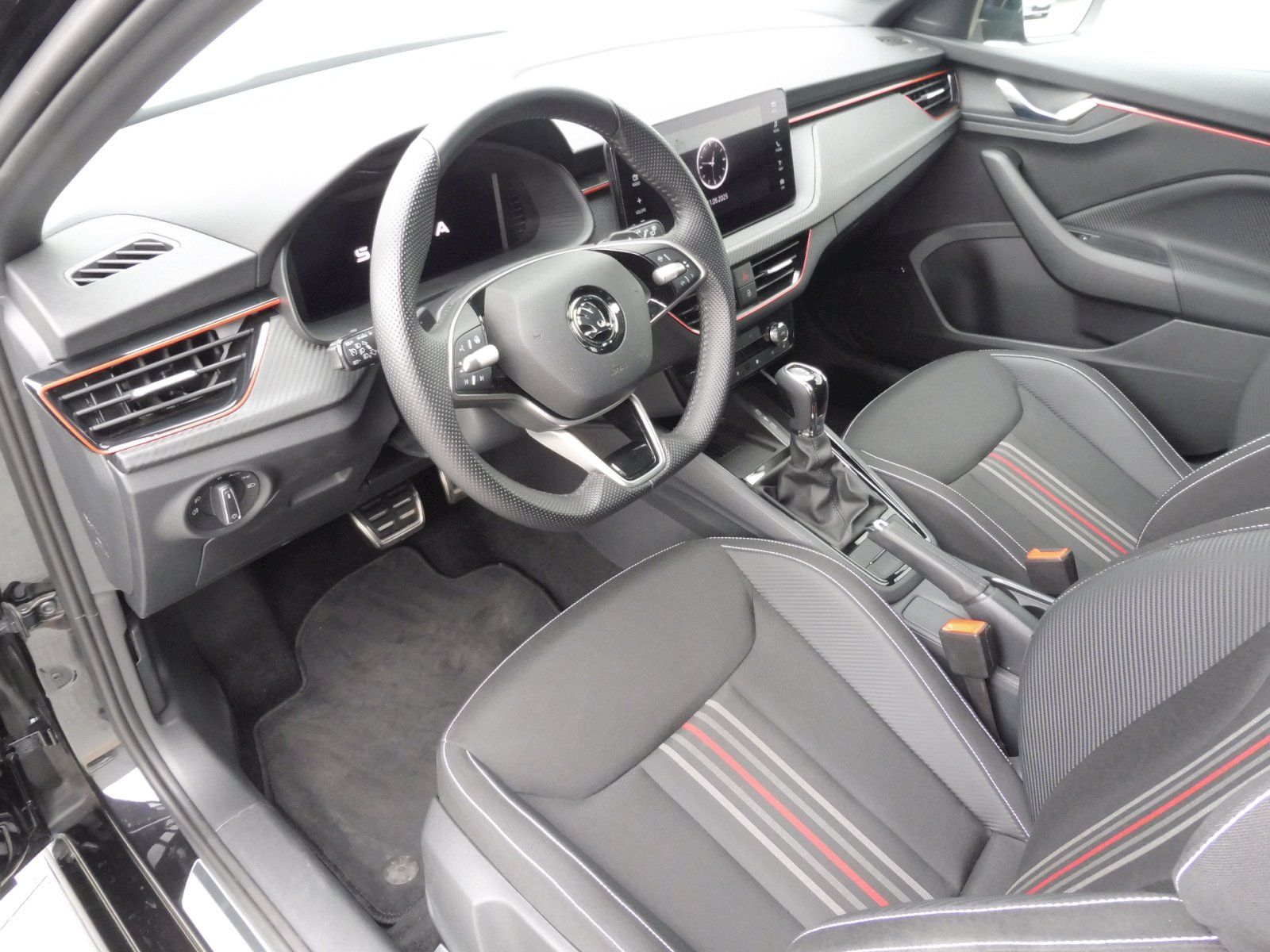 Škoda Scala, Monte Carlo 1,0 TSI 85kW DSG - fotka 6
