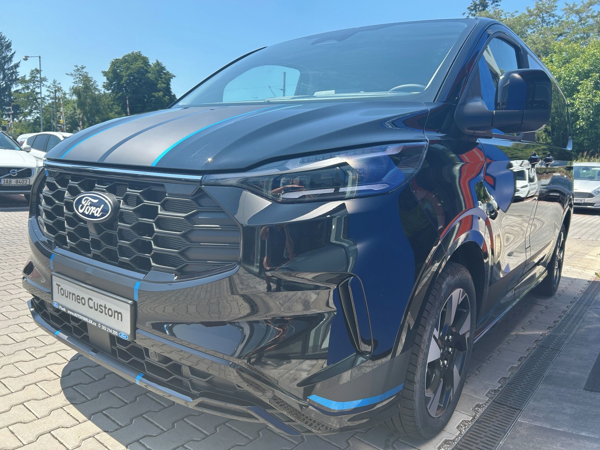 Ford Tourneo Custom, 2.0 EcoBlue 125 kW Sport L1 - fotka 3