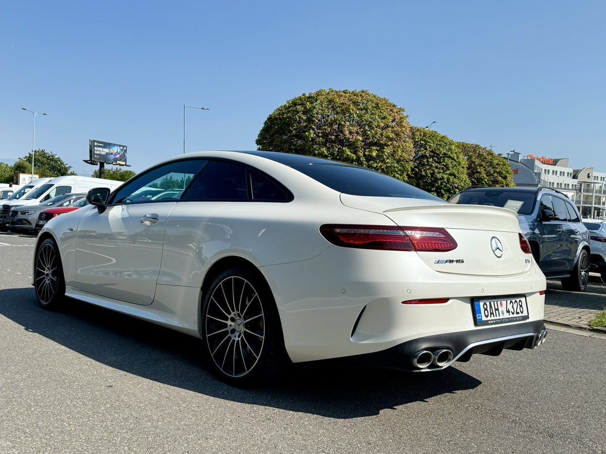 Mercedes-Benz Třídy E, 53 AMG 4MATIC+ kupé - fotka 6